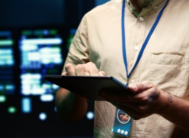 Expert doing routine system review
